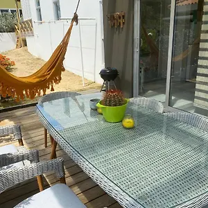 https://ibiza-appartments-curacao-apto-3.comcaribbean.com
