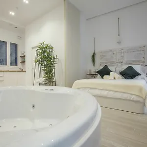 https://living4malaga-skyline-apartments.es-andalucia.com
