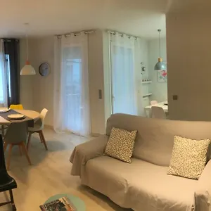 https://apartamento-turistico-correos.catalonia-hotels.com